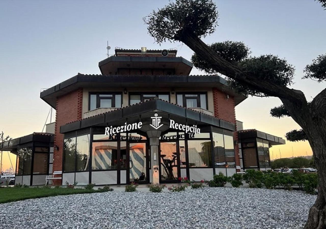 Floating House - Marina Relax Villa Portorož Exterior foto