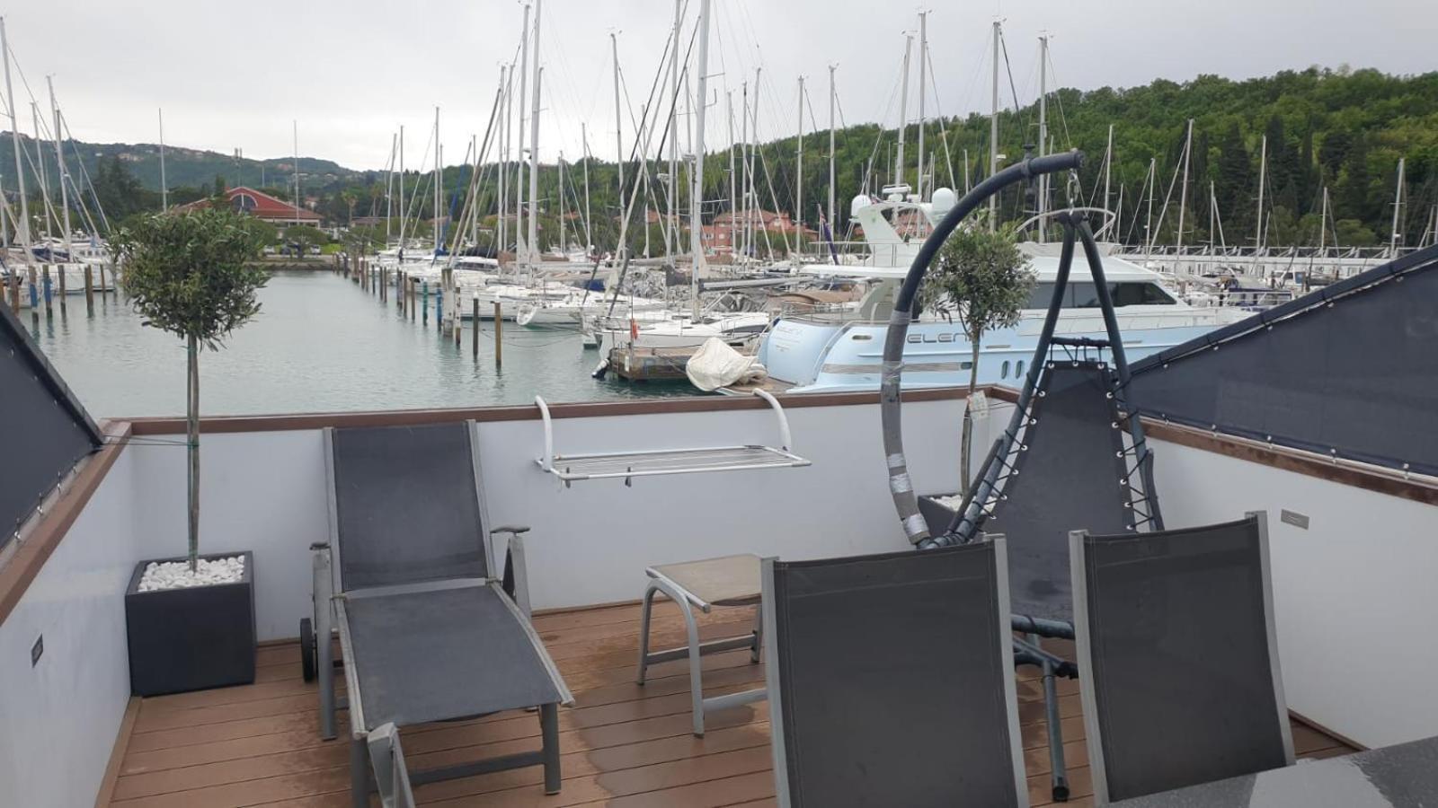Floating House - Marina Relax Villa Portorož Exterior foto